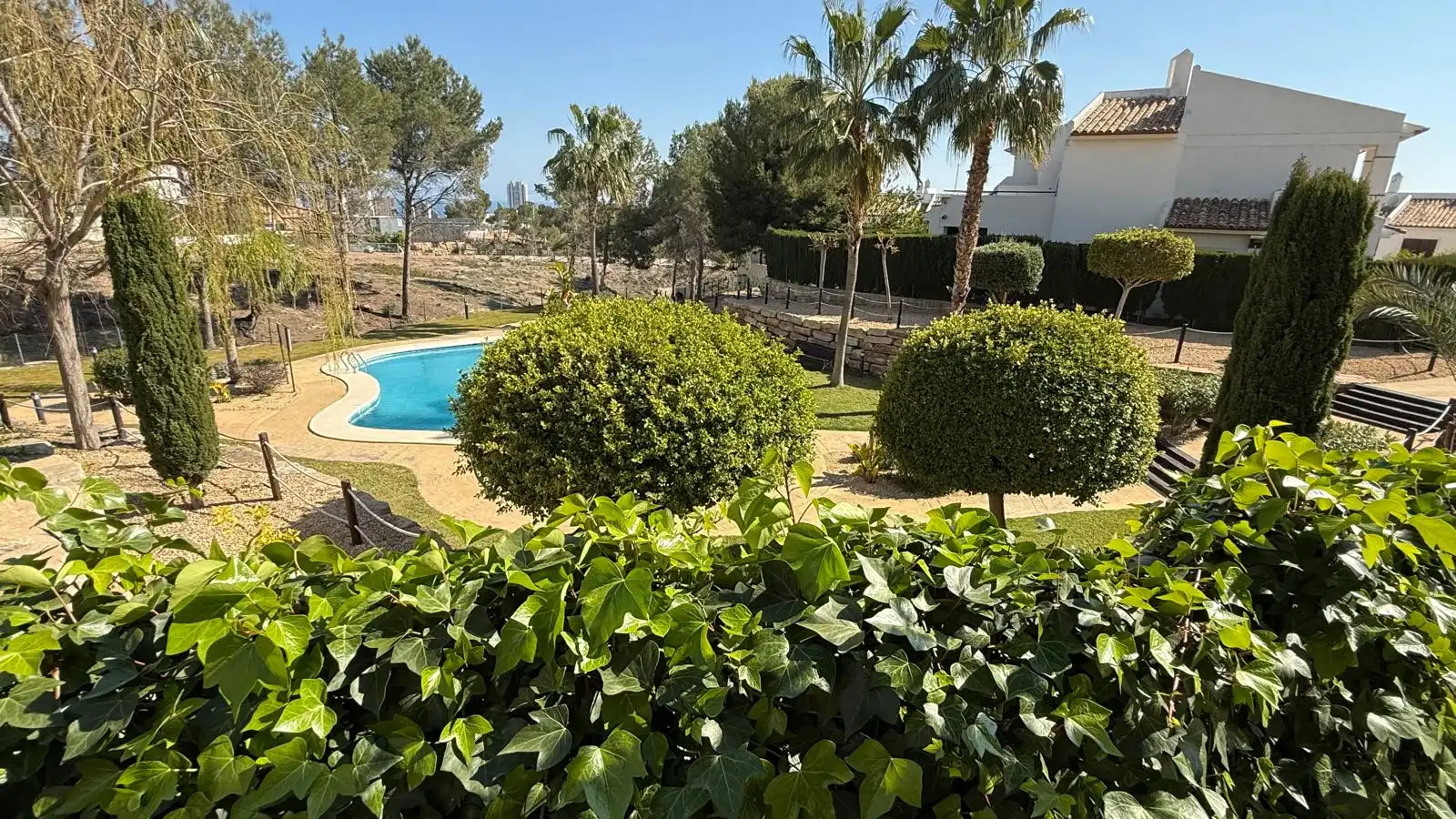 Dúplex con piscina en venta en Golf Bahía, imagen 57