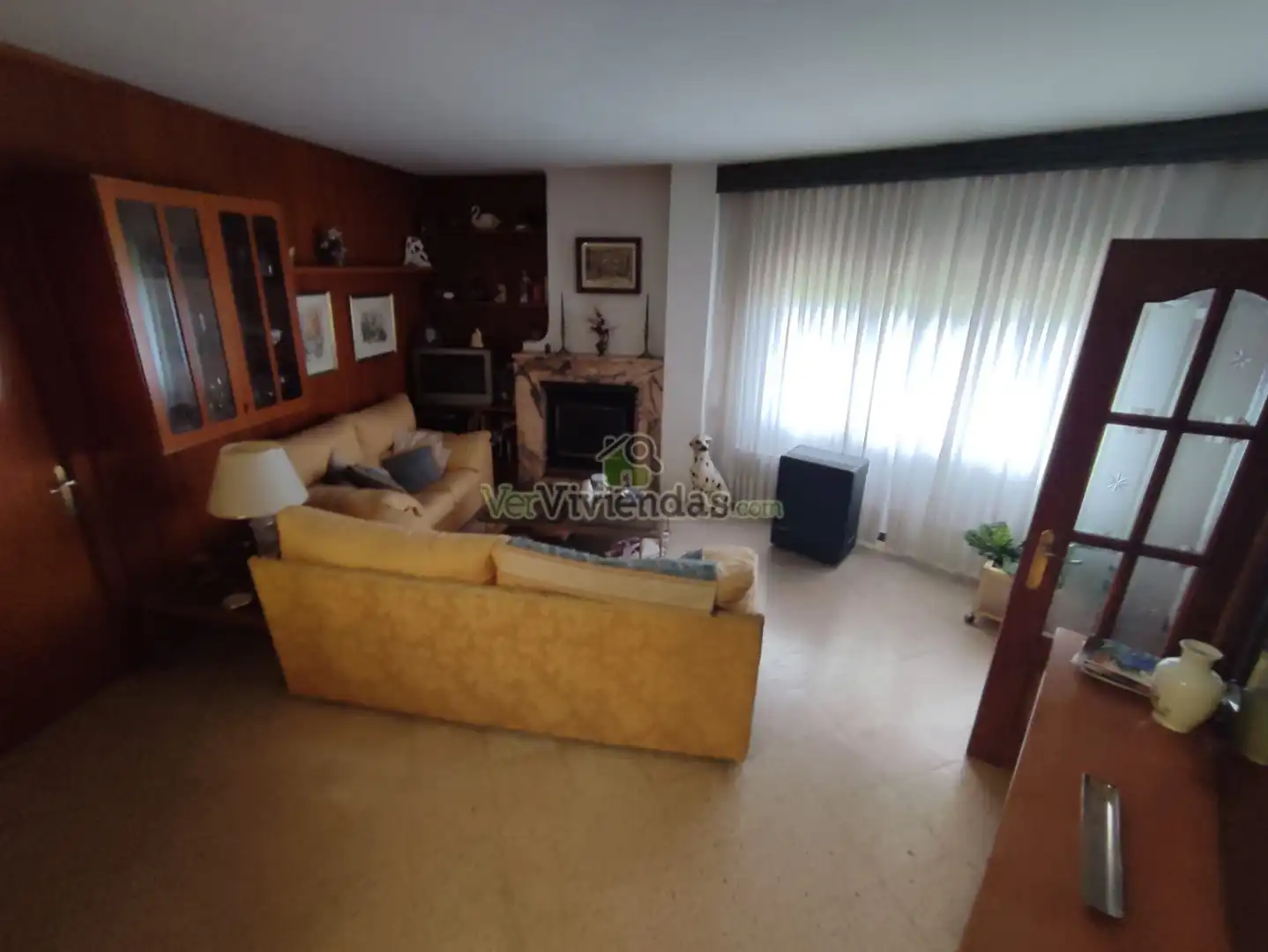 Sala de estar de Casa o chalet en venta en Vallirana con Jardín privado, Terraza y Horno