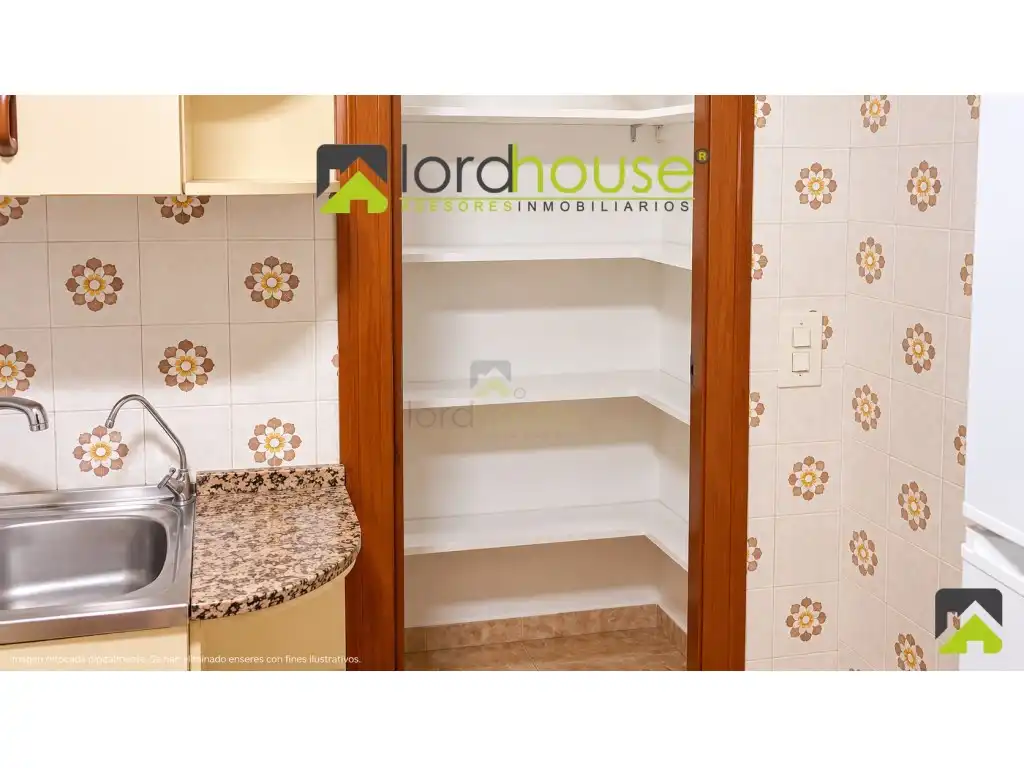 Flat for sale in Avenida Juan Carlos, imagen 5