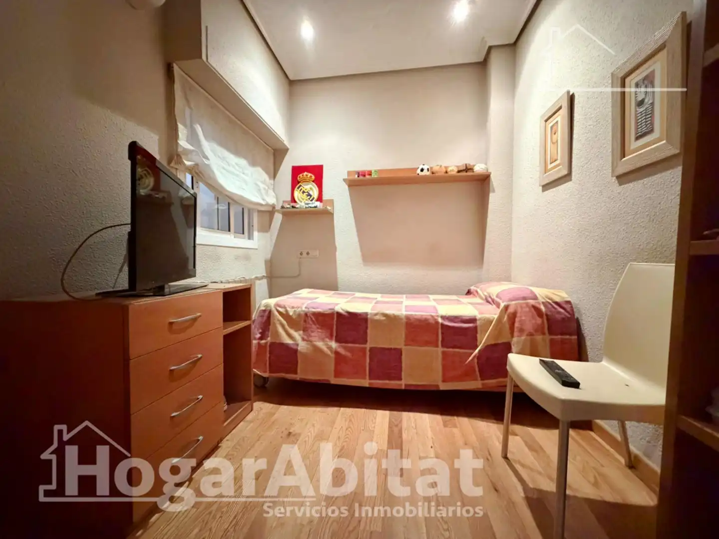 Habitación de Casa o chalet en venta en Paterna con Aire acondicionado, Calefacción y Terraza
