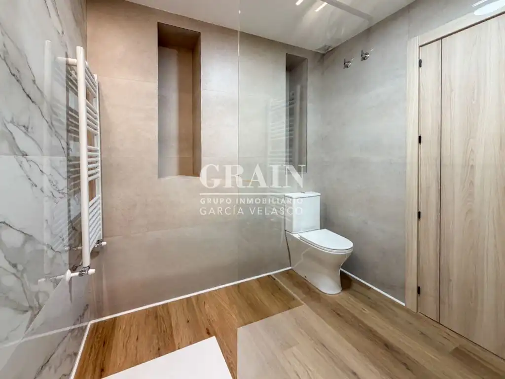 Appartamento con terrazza in vendita a Centro, imagen 37