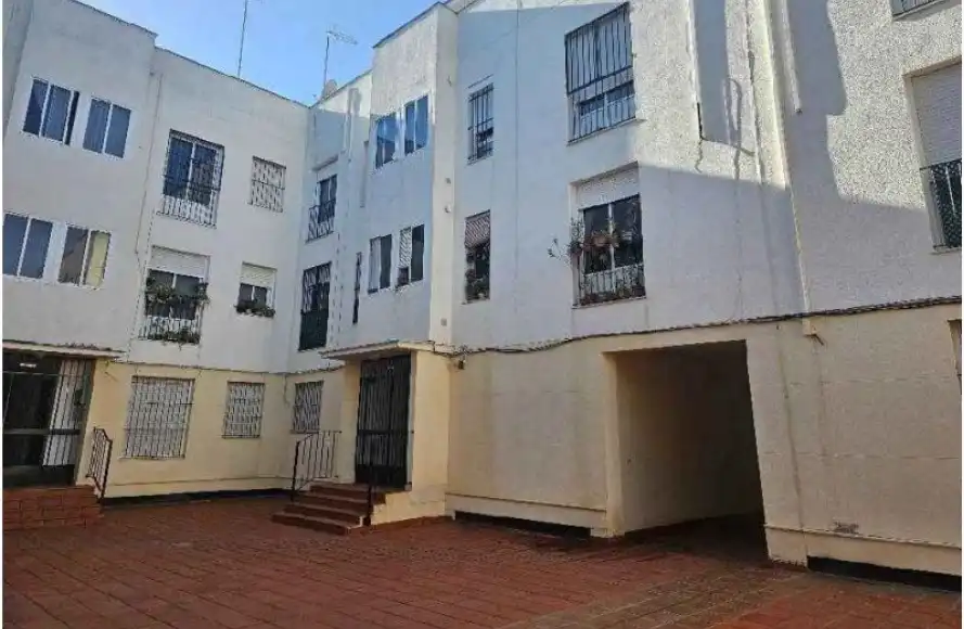 Vista exterior de Pis en venda en Marchena