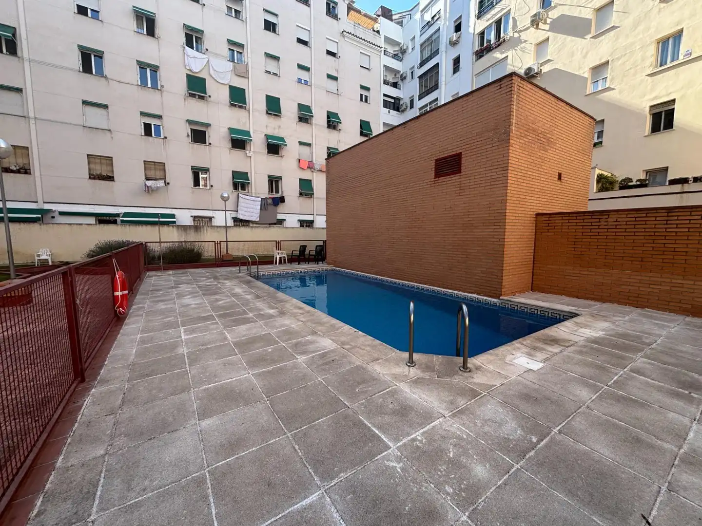 Schwimmbecken von Wohnung zur Miete in Madrid mit Klimaanlage, Heizung und Parkett