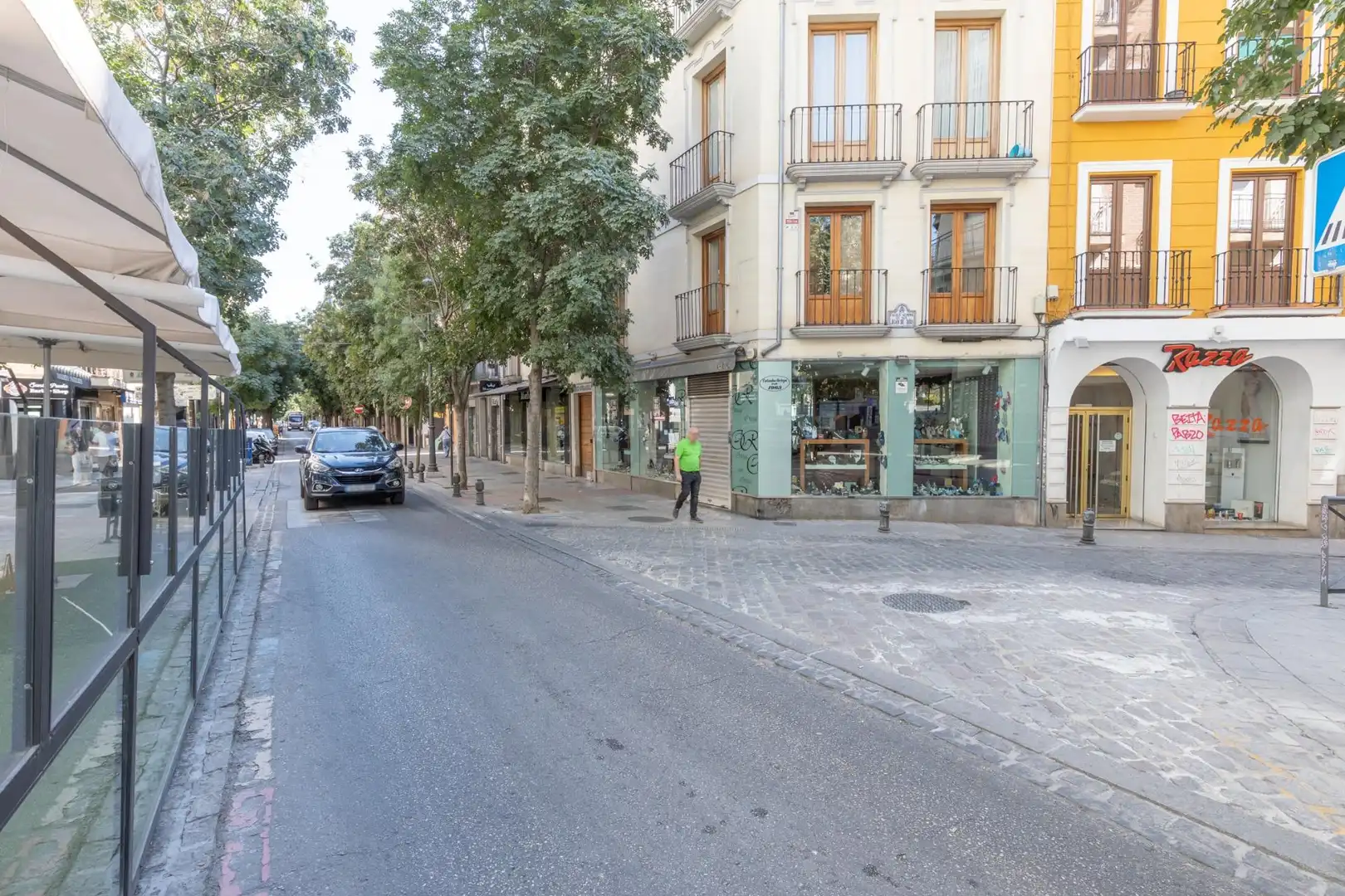 Local comercial en venda a Calle Almona de San Juan de Dios 15