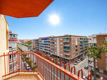 Ático con balcón en venta en Playa del Acequión, Náufragos y Rocío del Mar