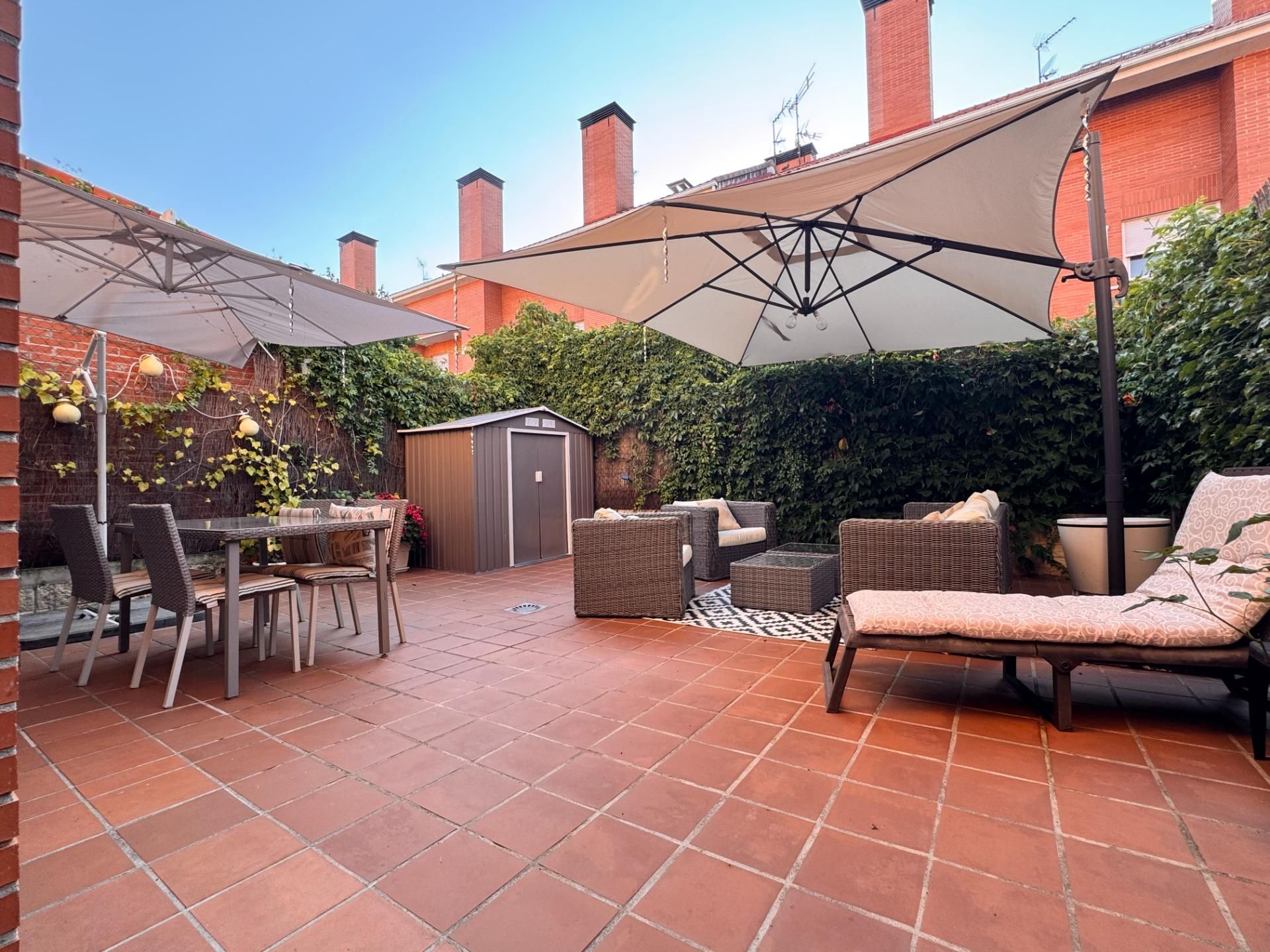 Terrassa de Casa adosada de lloguer en Moralzarzal amb Aire condicionat, Calefacció i Jardí privat
