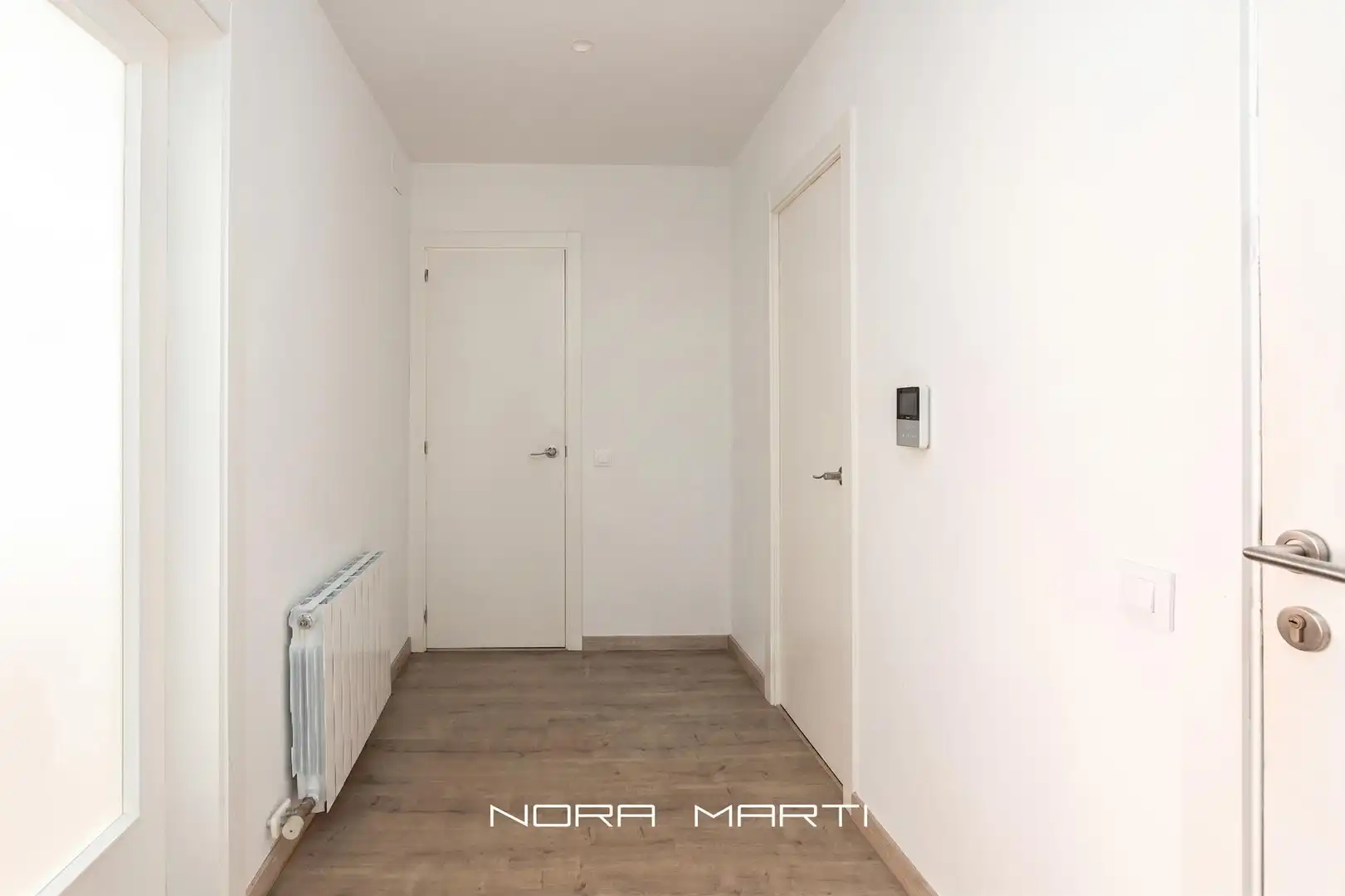 Piso en venta en Barcelona con Calefacción, Terraza y Balcón