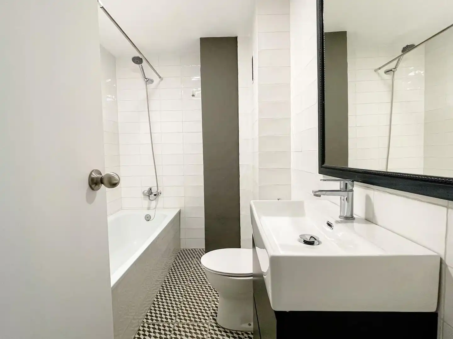 Baño de Piso de alquiler en Puerto Deportivo