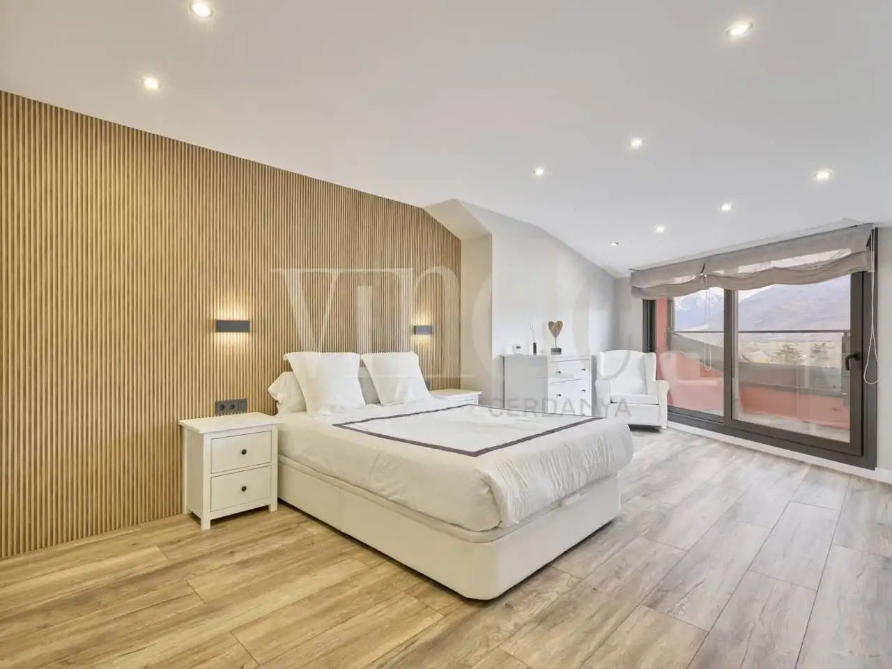 Schlafzimmer von Maisonette zum Verkauf in Puigcerdà mit Heizung, Parkett und Abstellraum