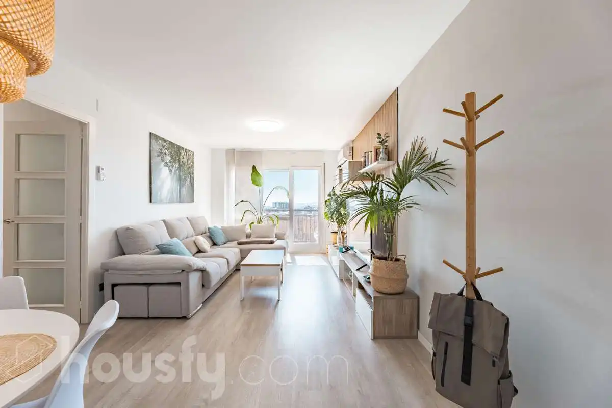 Flat with terrace for sale in Rambla Francesc macia ., imagen 2