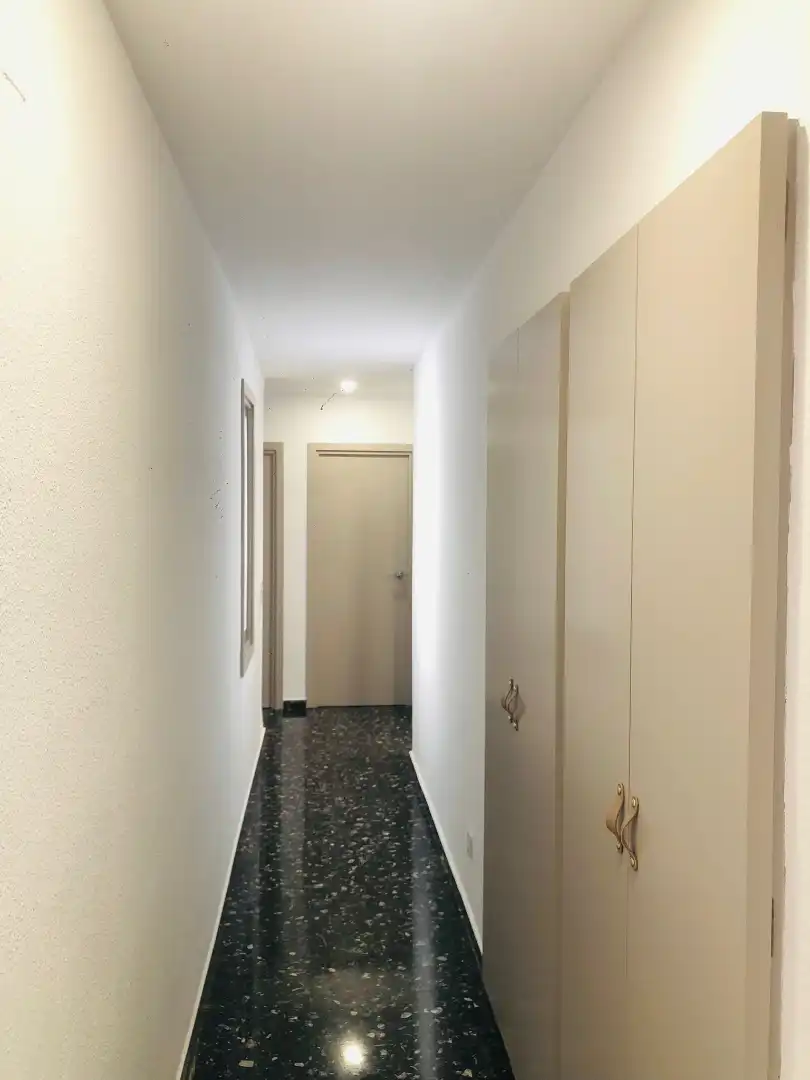 Wohnung zur Miete in Valencia mit Klimaanlage, Möbliert und Balkon