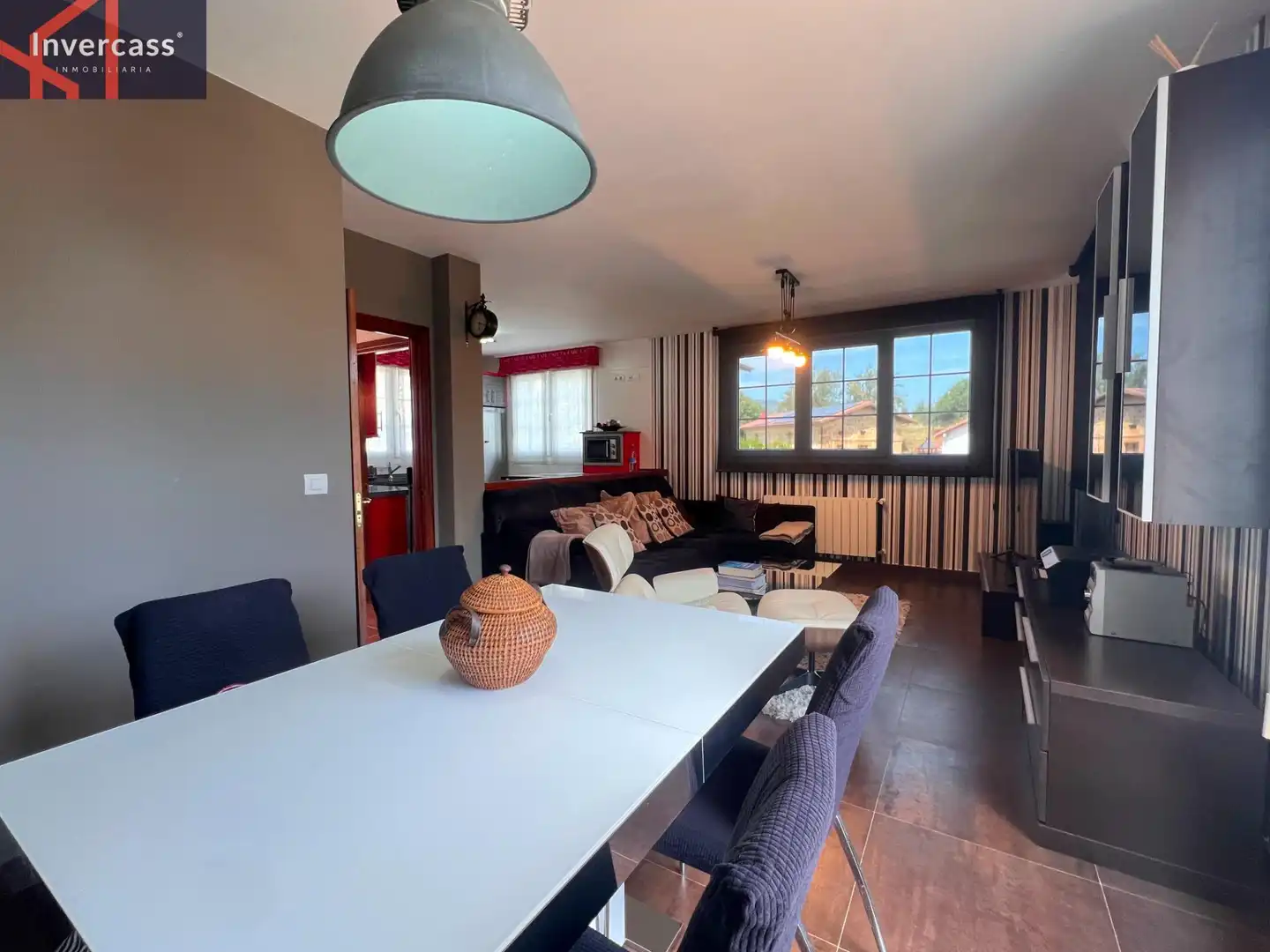 Sala de estar de Casa o chalet en venta en Castro-Urdiales con Calefacción, Jardín privado y Terraza