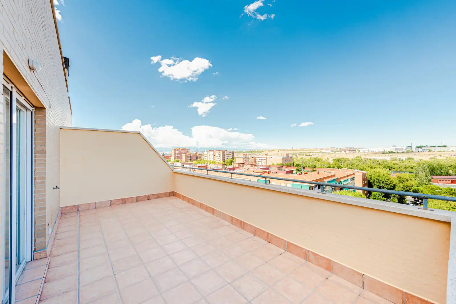 Terrassa de Estudi en venda en Madrid amb Terrassa i Traster