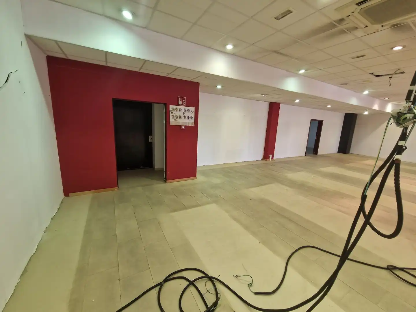 Gewerbefläche zur Miete in VILA DE BLANES, imagen 5