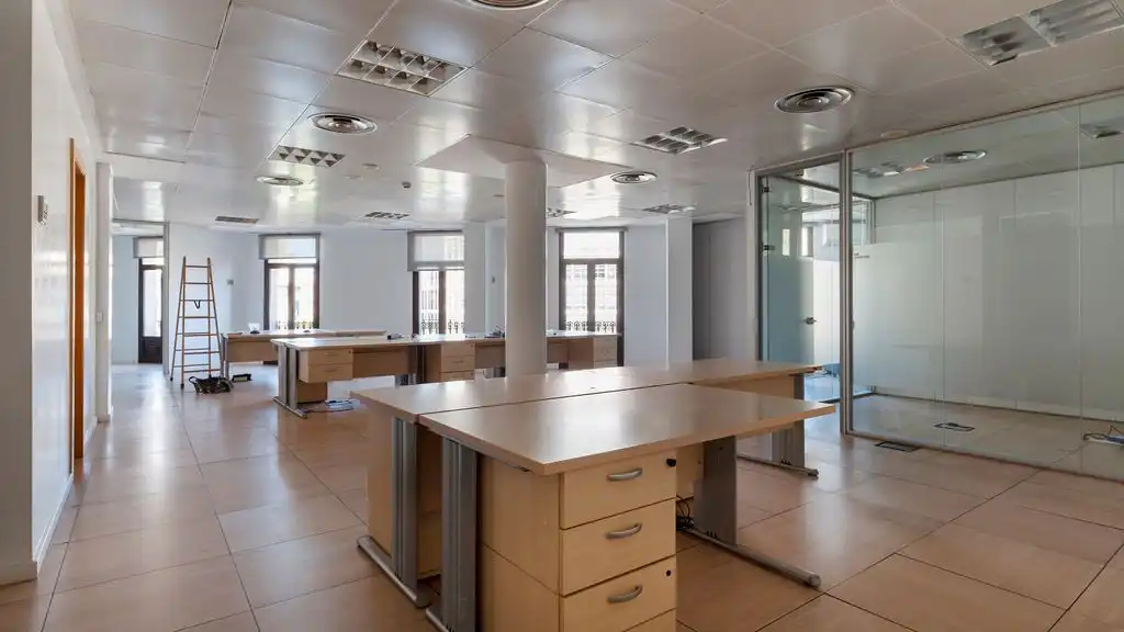 Office space with lift to rent in Carrer de la Diputació, imagen 6