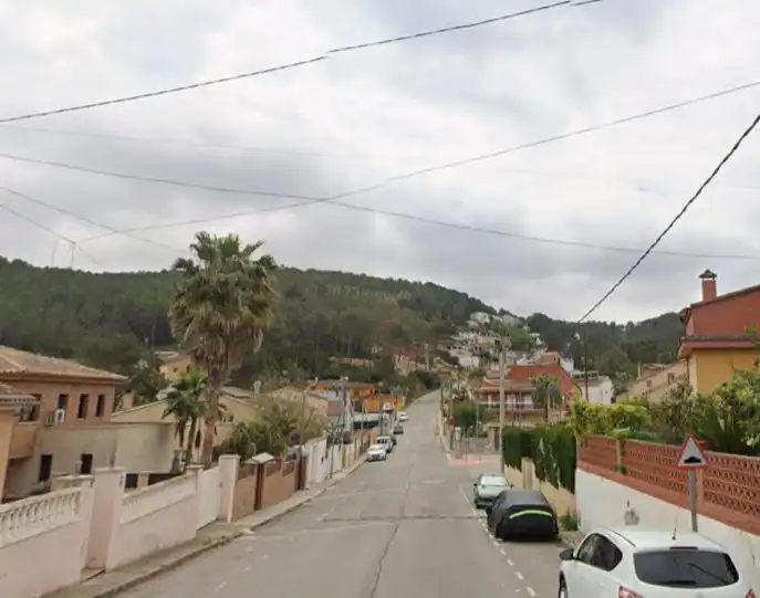 Xalet amb piscina en venda a Principal