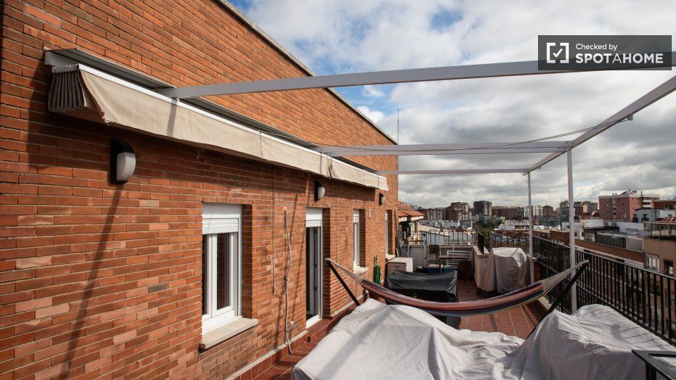 Terrace of Flat to rent in  Madrid Capital  with Air Conditioner, Heating and Furnished