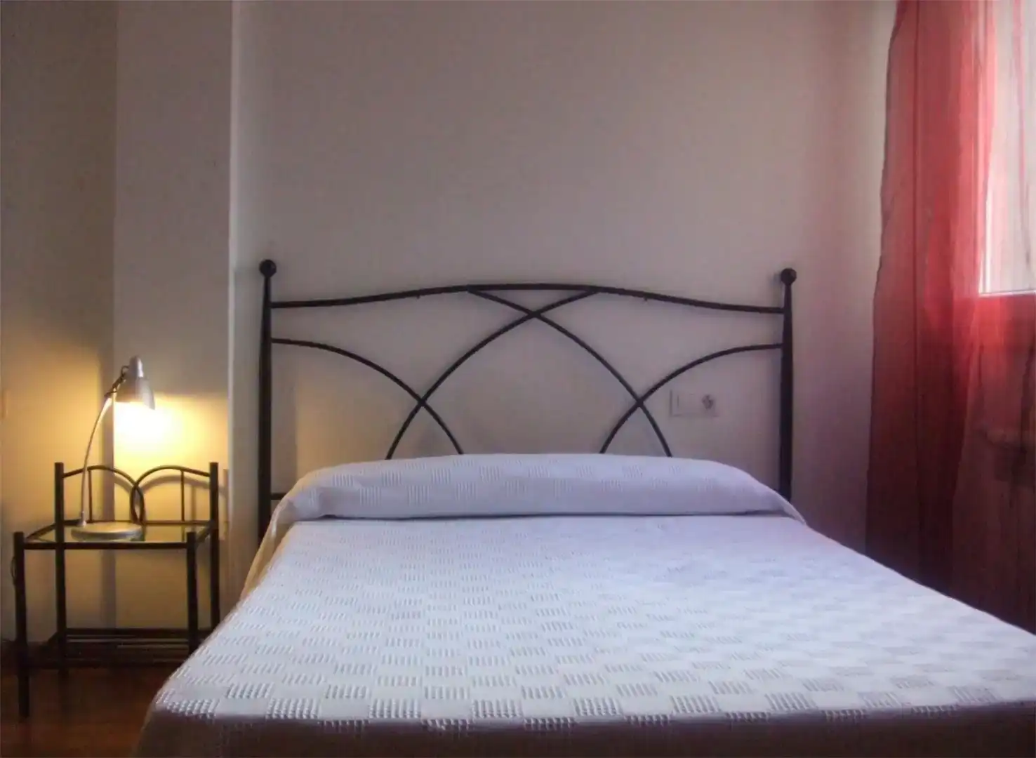Bedroom of Flat for share in Recatelo - O Carme