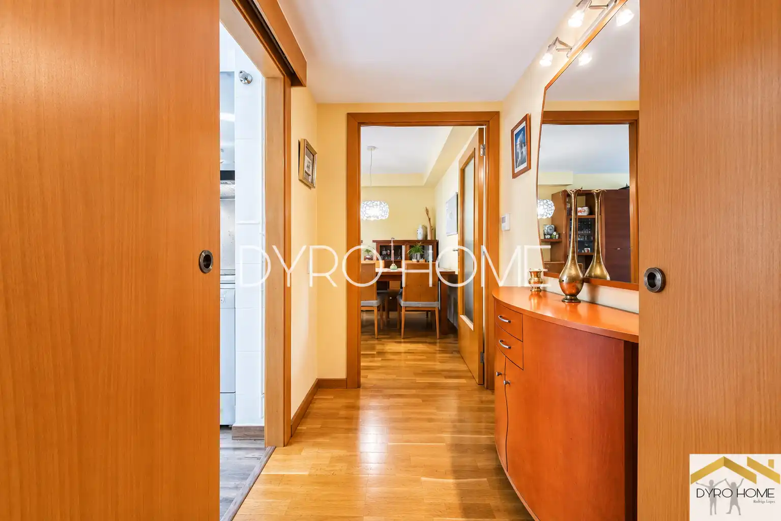 Wohnung zum Verkauf in Barcelona mit Heizung und Terrasse