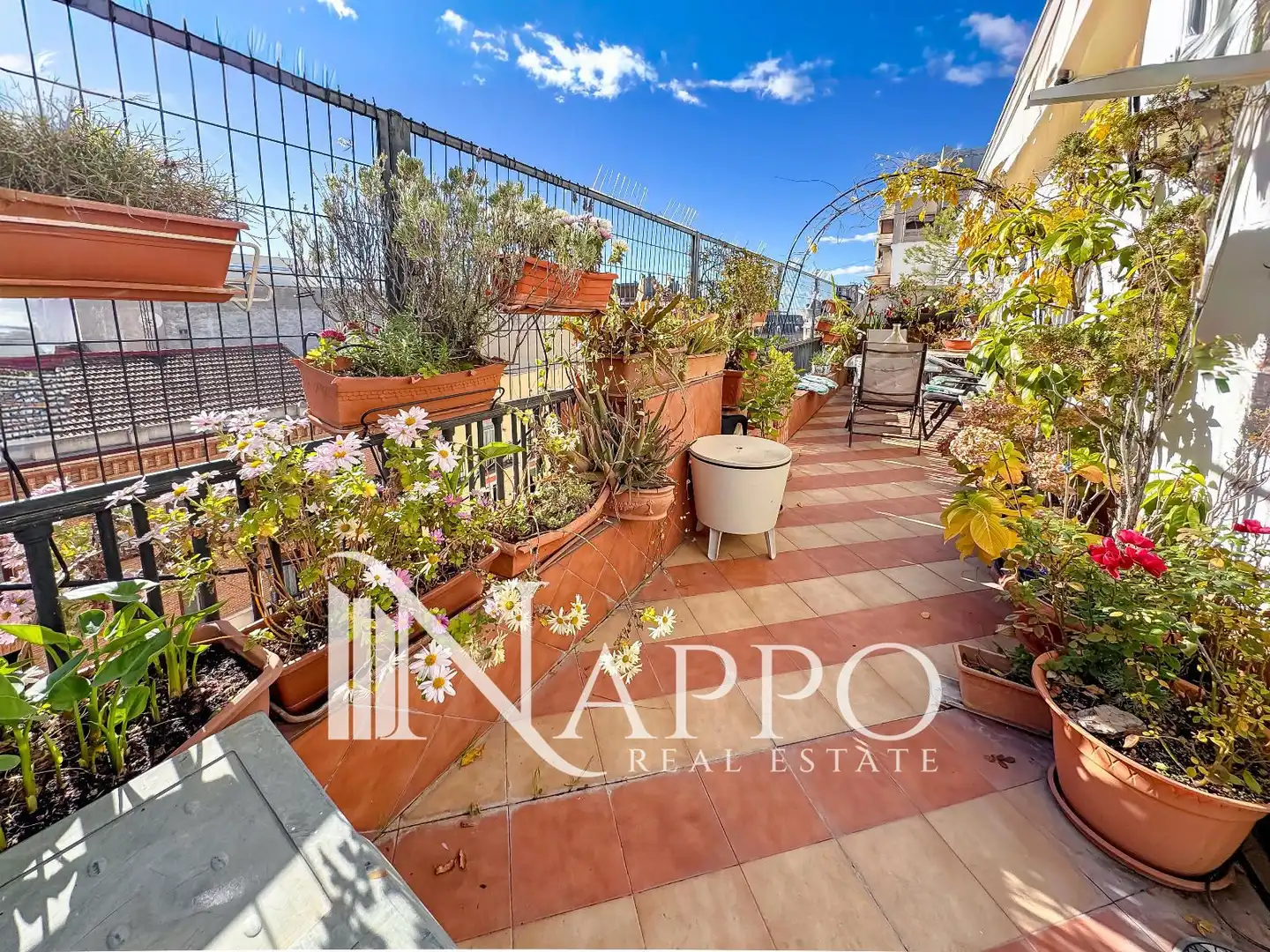 Terrace of Attic for sale in Madrid  with Air Conditioner, Heating and Parquet flooring