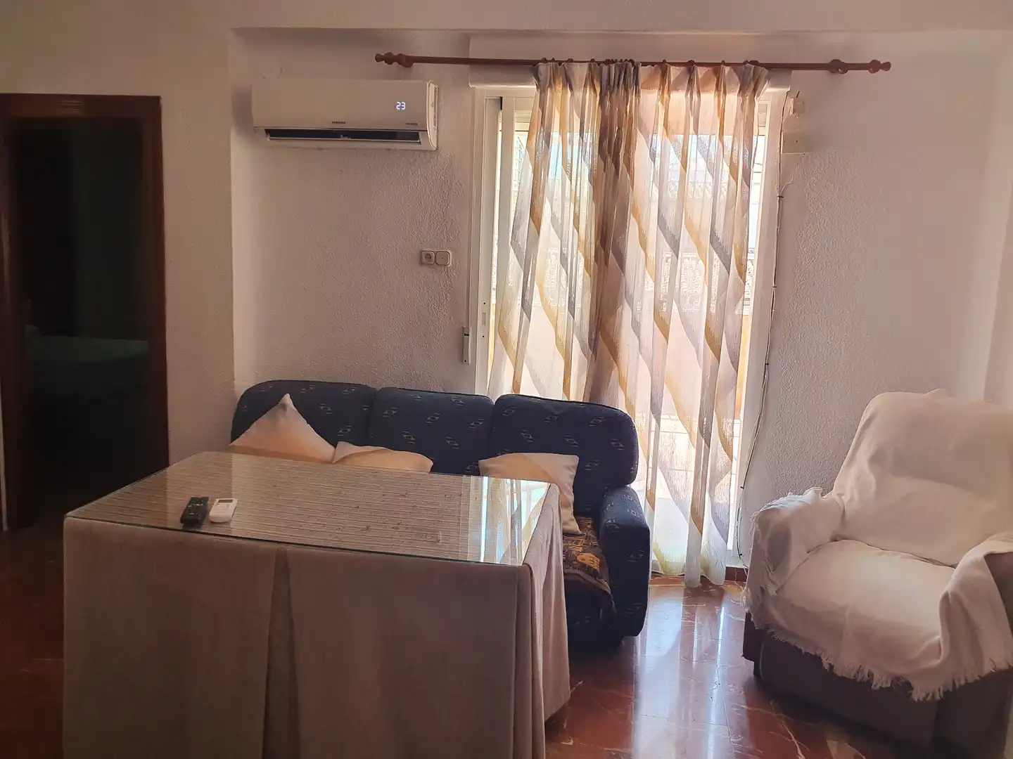 Sala de estar de Ático de alquiler en Granada con Aire acondicionado, Terraza y Amueblado