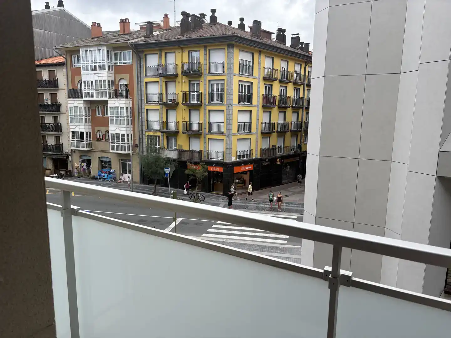 Terrasse von Wohnungen zur Miete in Zarautz mit Balkon