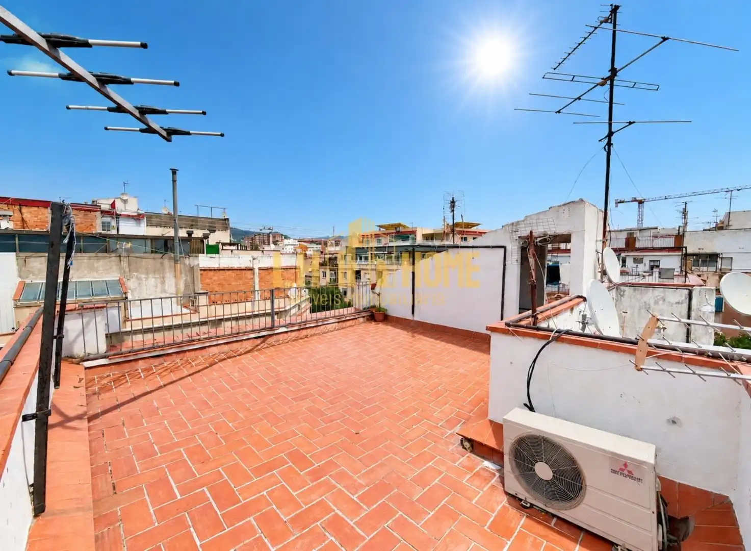 Penthouse for sale in Carrer Carrer Jardí