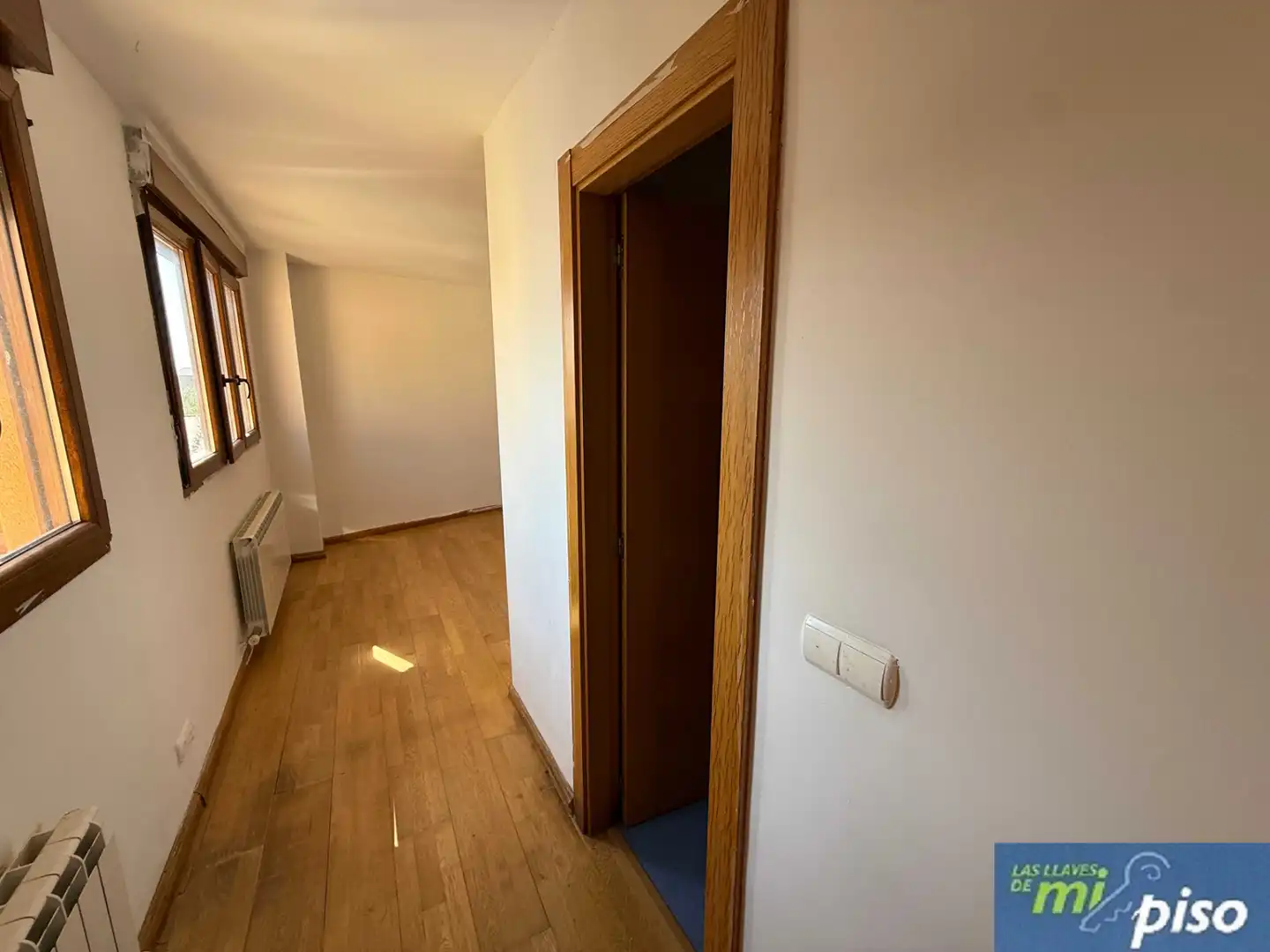 Casa adosada en venda en Corcos amb Calefacció, Jardí privat i Parquet