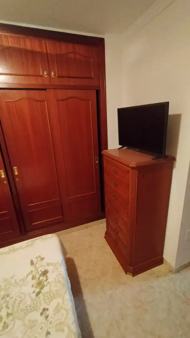 Habitación de Piso en venta en Melilla con Amueblado