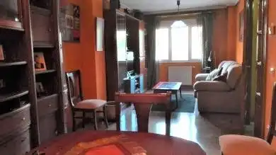 Sala d'estar de Casa adosada en venda en Cuenca