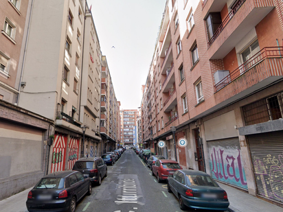 Vista exterior de Pis en venda en Bilbao 