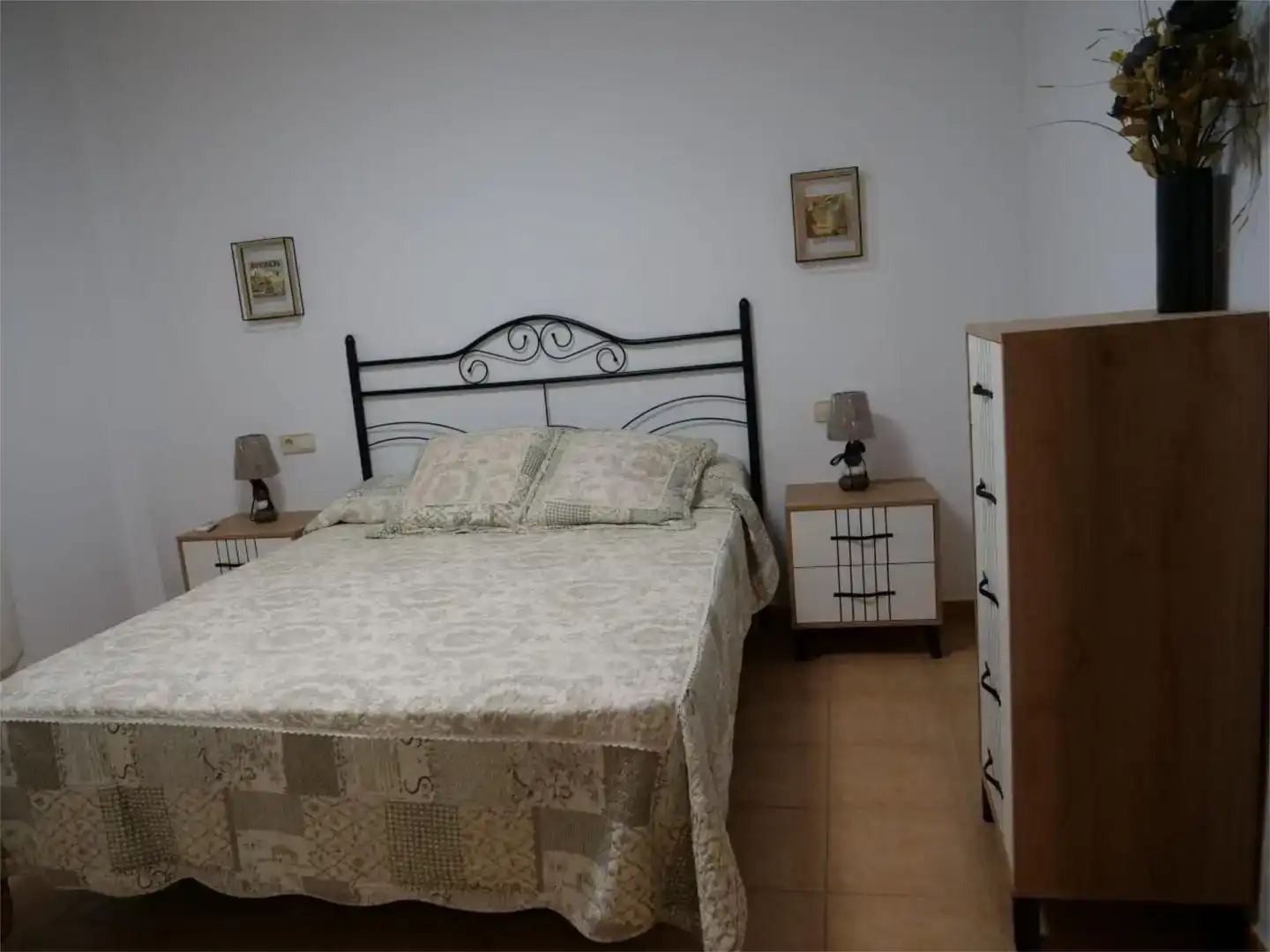 Schlafzimmer von Wohnung zur Miete in Baeza mit Privatgarten, Abstellraum und Möbliert