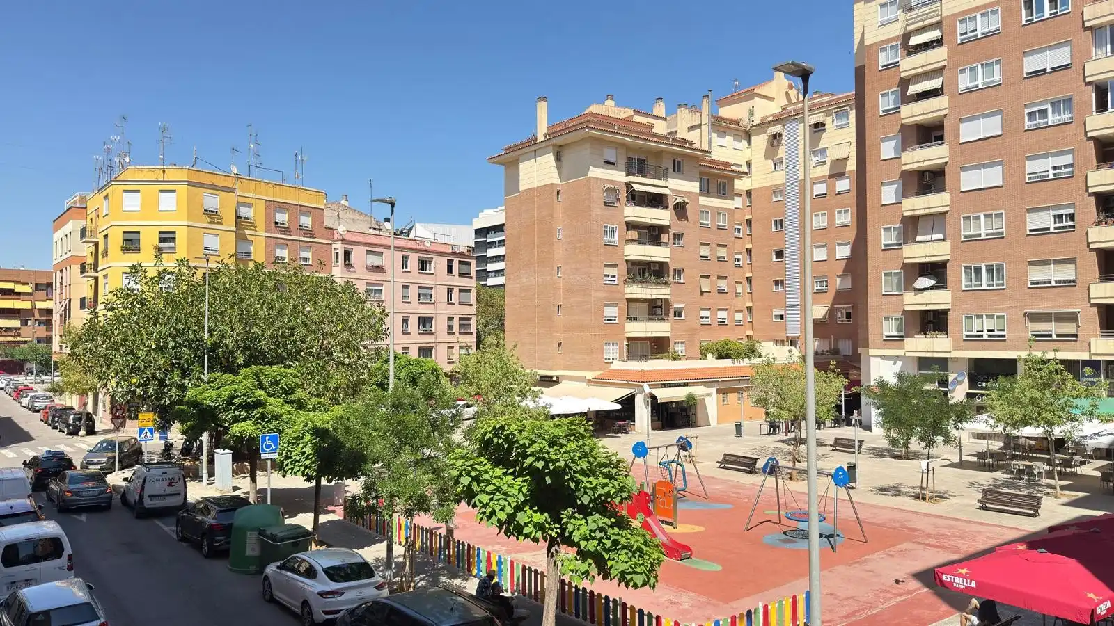 Vista exterior de Piso en venta en Castellón de la Plana / Castelló de la Plana con Terraza, Trastero y Balcón