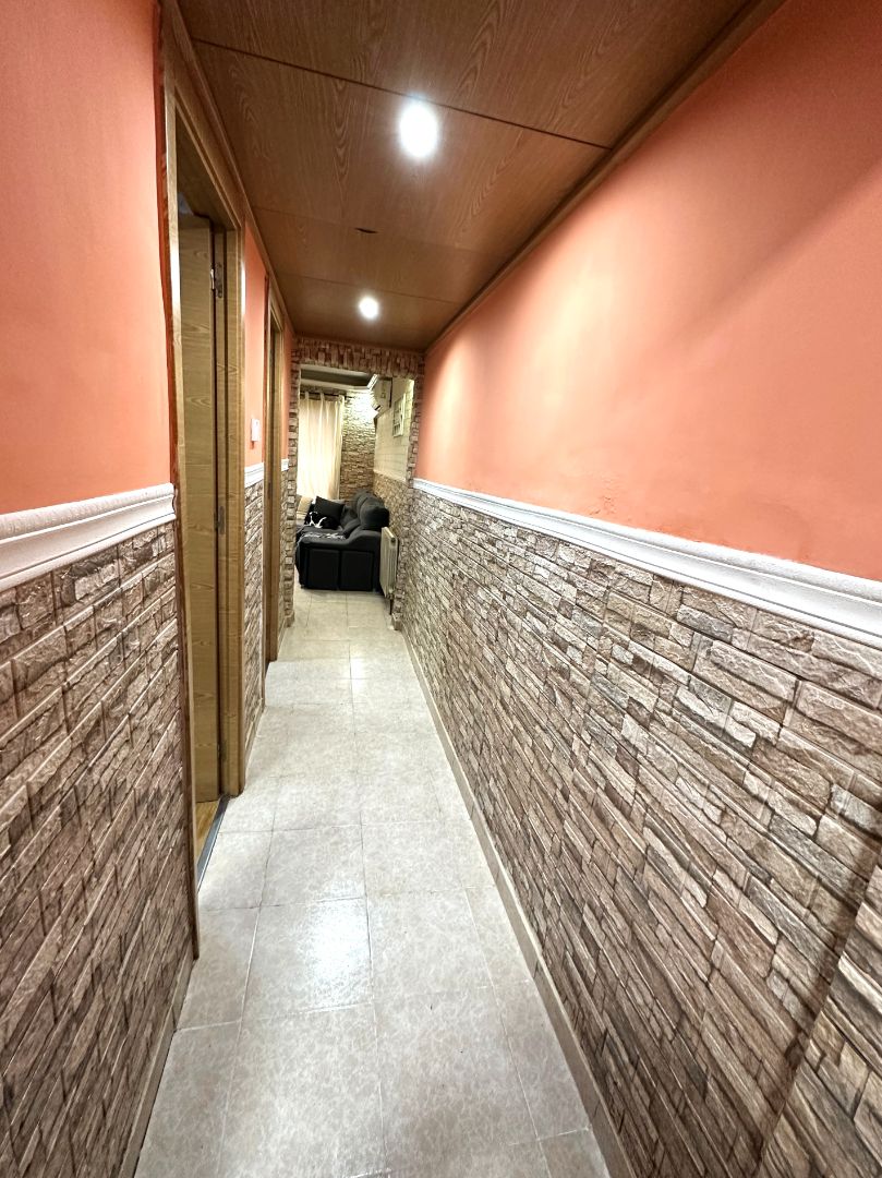 Piso en venta en Santa Coloma de Gramenet con Aire acondicionado, Calefacción y Terraza