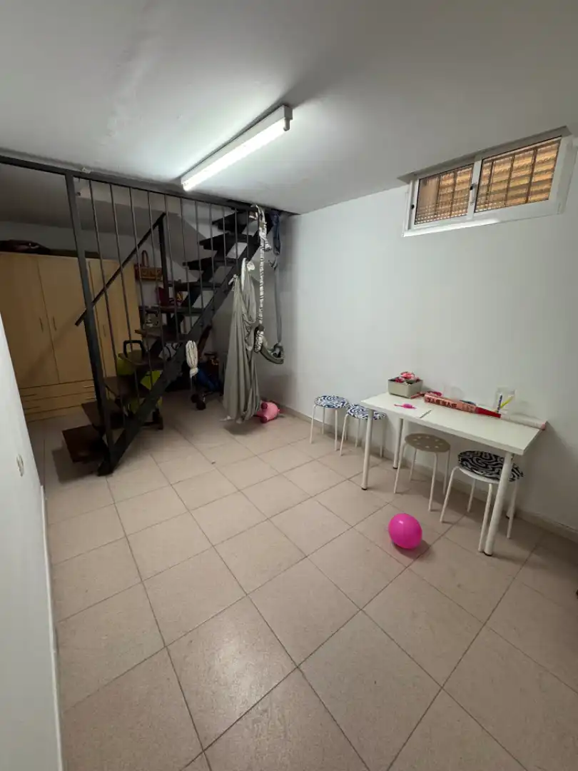 Casa adosada en venta en Centro - Calzada - Cabo Noval