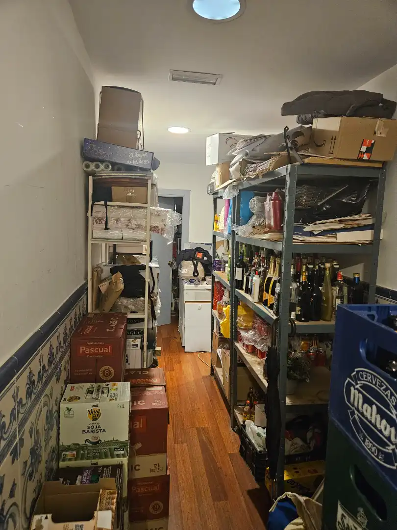Local en traspaso en Marbella con Aire acondicionado, Terraza y Amueblado