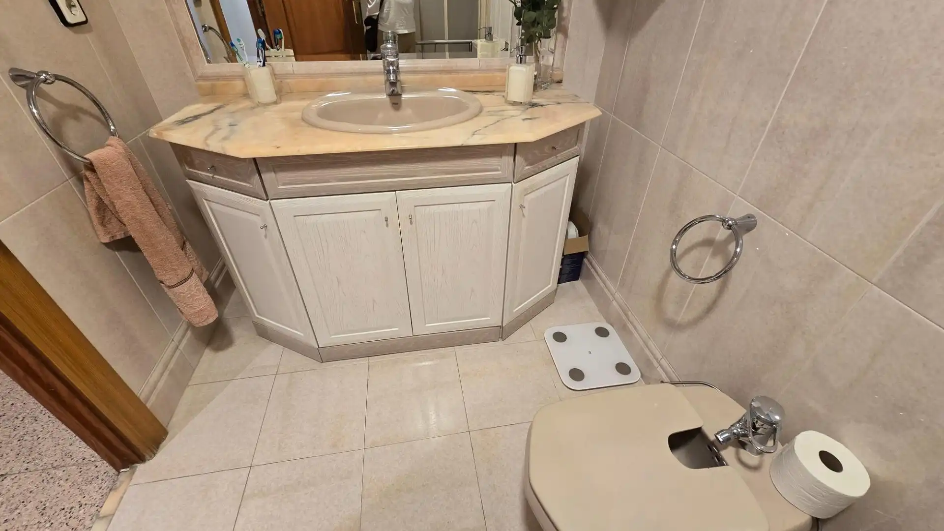 Flat for sale in Calle mariano luiña , Pont Nou - Corazón de Jesús
