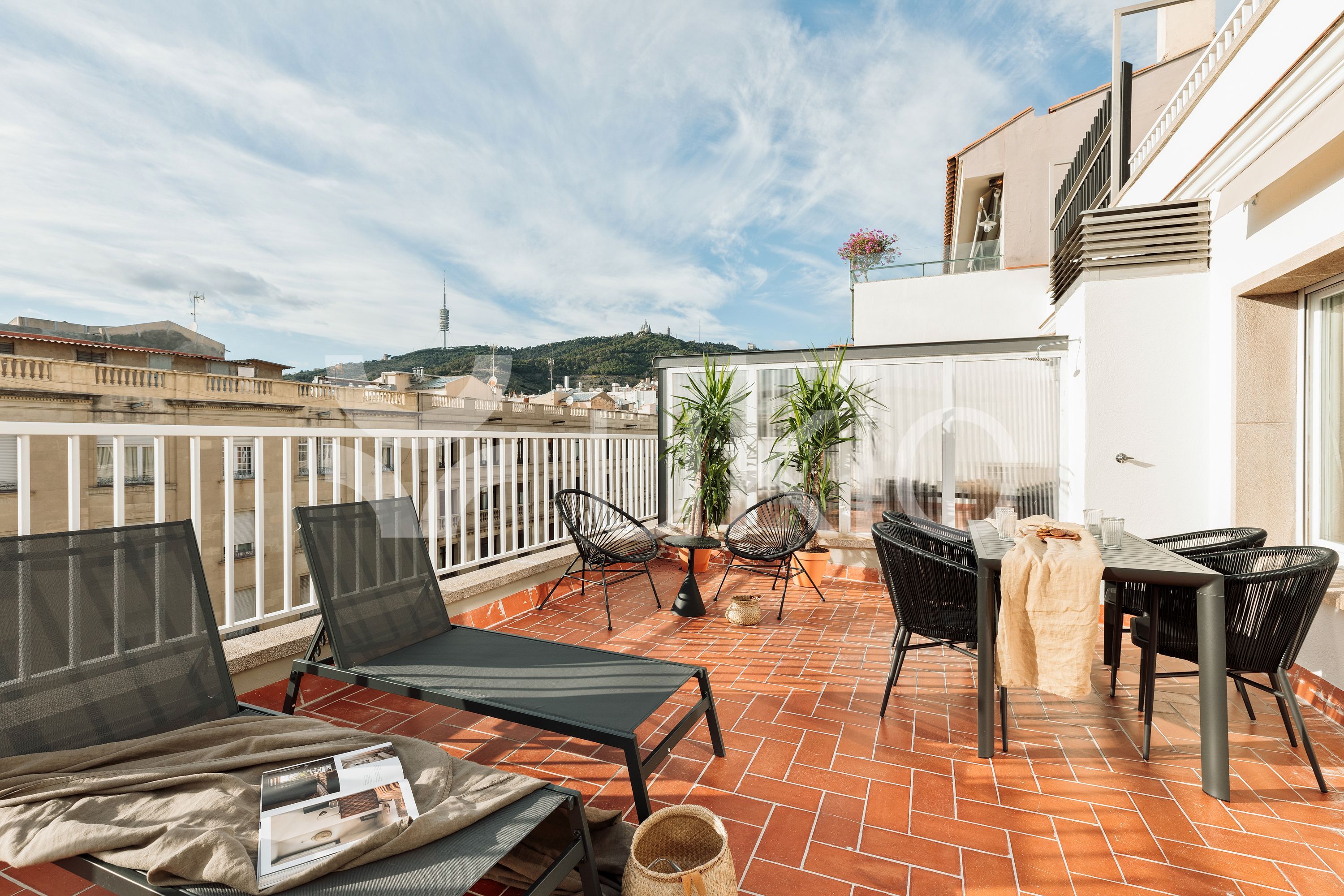 Terrace of Attic to rent in  Barcelona Capital  with Air Conditioner, Heating and Terrace