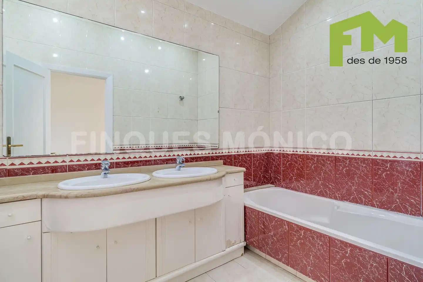 Baño de Casa o chalet en venta en El Masnou con Calefacción, Jardín privado y Terraza