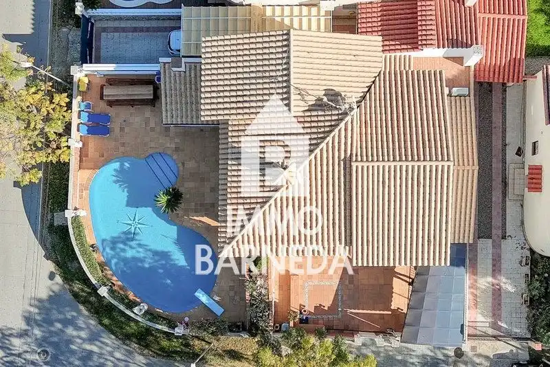 Casa o chalet en venta en Requesens, 125, Requesens
