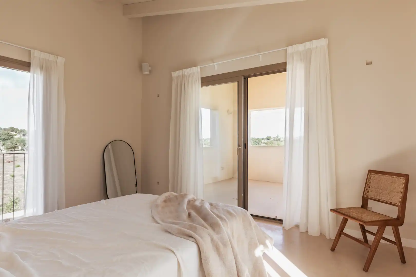 Habitación de Finca rústica en venta en Maria de la Salut con Aire acondicionado, Jardín privado y Terraza