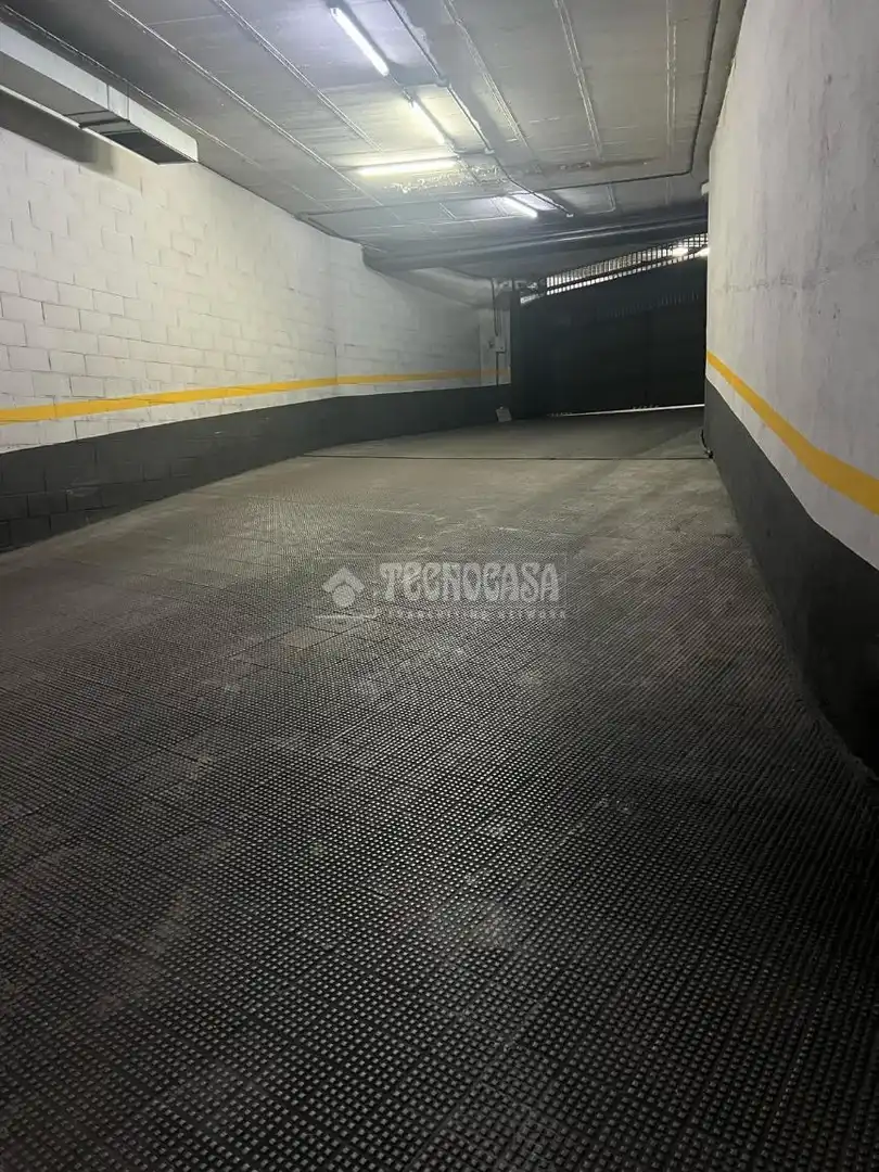 Garage for sale in Móstoles