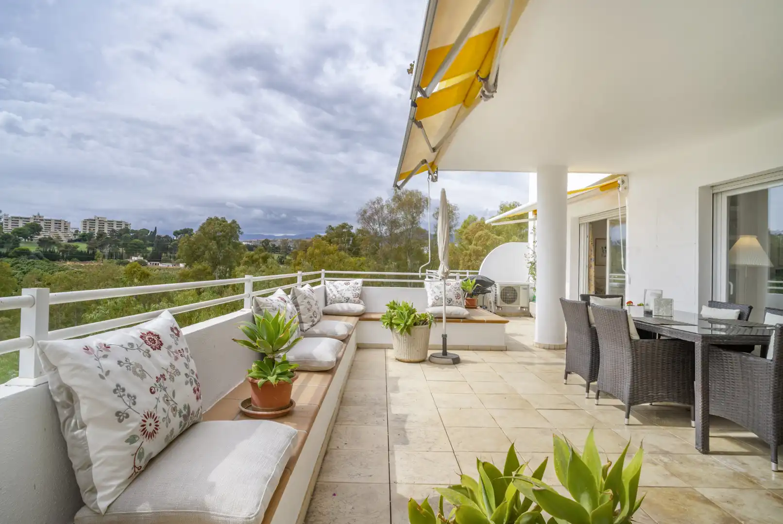 Apartament amb piscina en venda a San Pedro de Alcántara, imagen 18