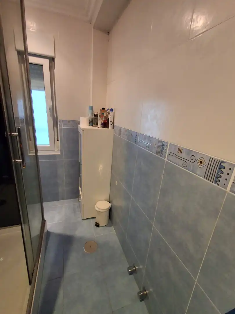 Baño de Piso en venta en Avilés con Calefacción, Parquet y Trastero
