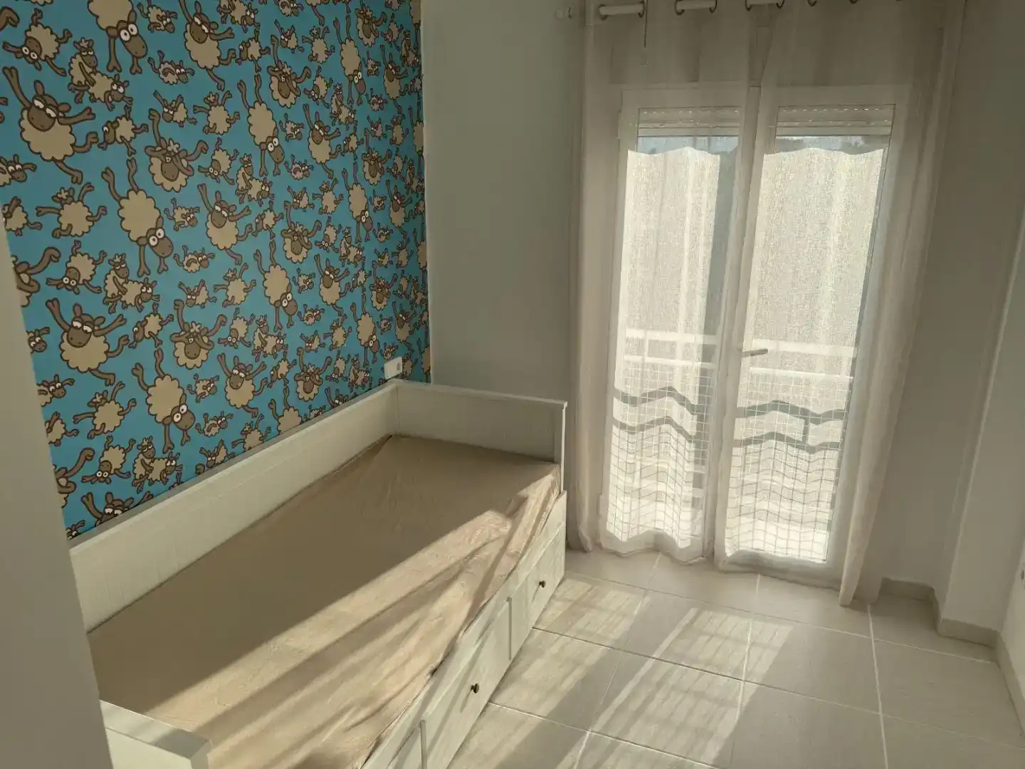 Bedroom of Apartments for rent in Oliva  with Air Conditioner, Swimming Pool and Balcony