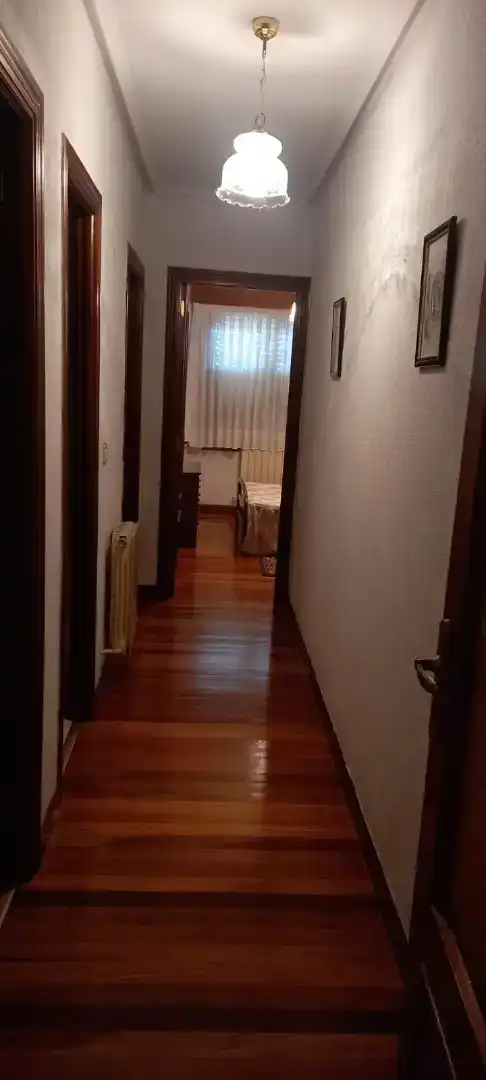 Wohnung zur Miete in Medina de Pomar mit Parkett, Möbliert und Waschmaschine