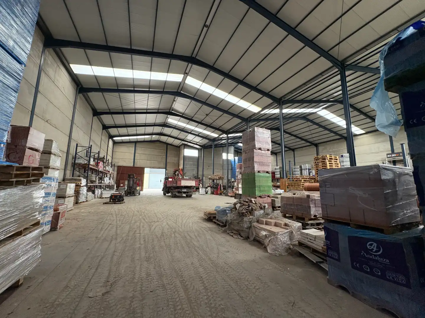 Nau industrial en venda en Llerena