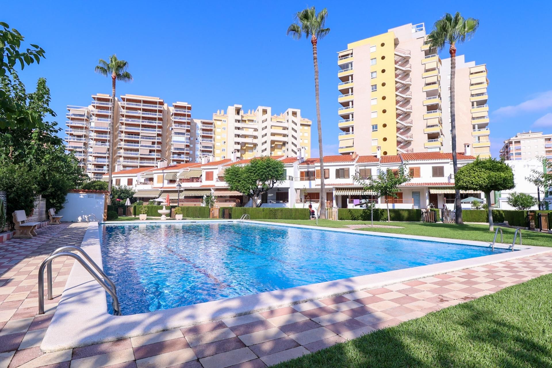 Swimming pool of Single-family semi-detached for sale in Oropesa del Mar / Orpesa  with Private garden, Terrace and Balcony