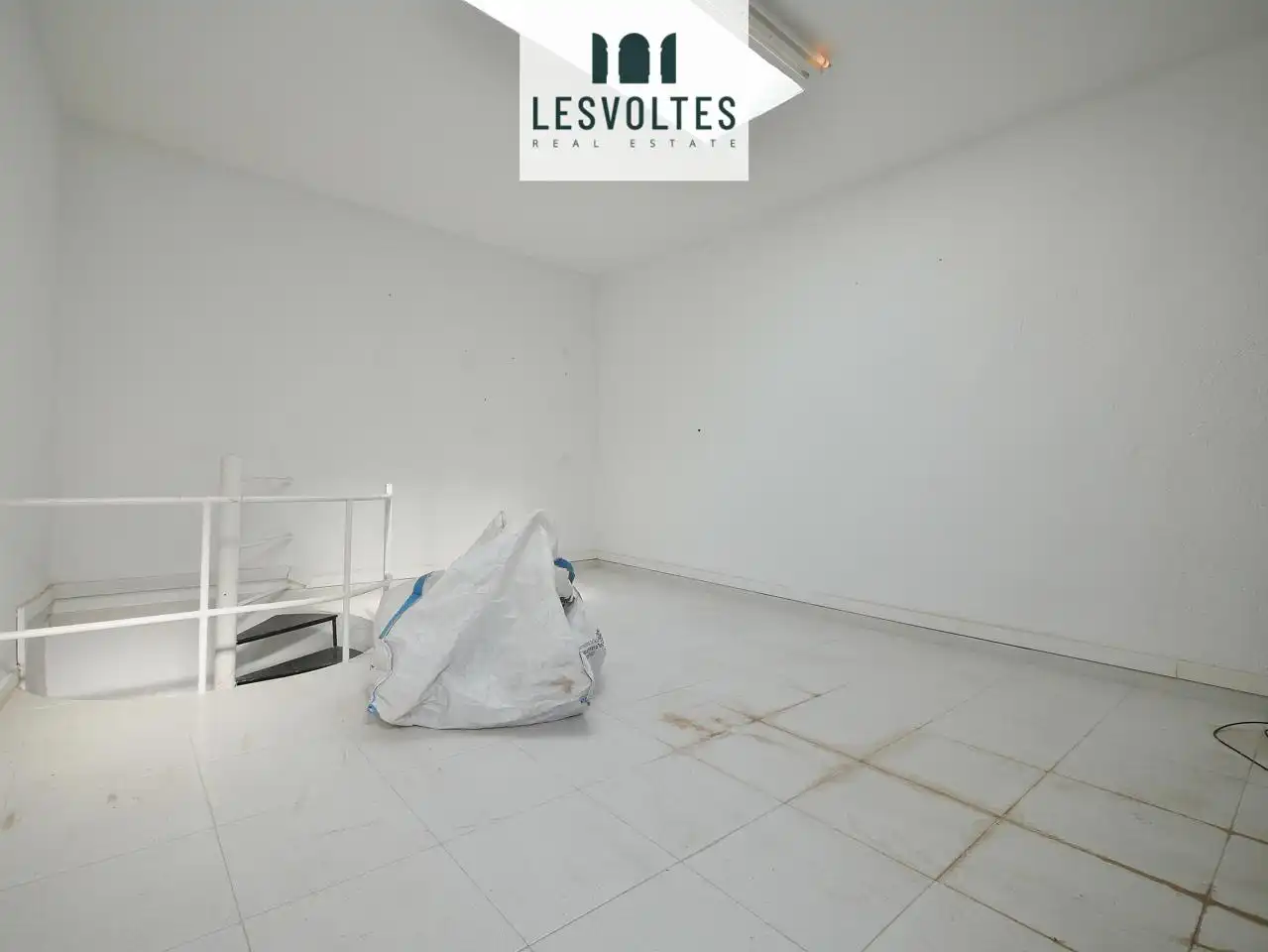 Business premises for sale in calle de Cavallers, imagen 22