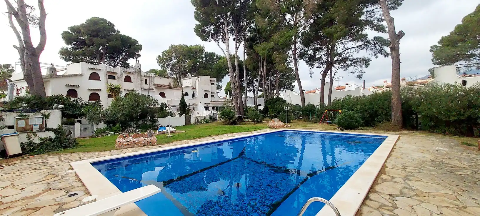 Piscina de Casa adosada en venda en Mont-roig del Camp amb Terrassa i Piscina comunitària